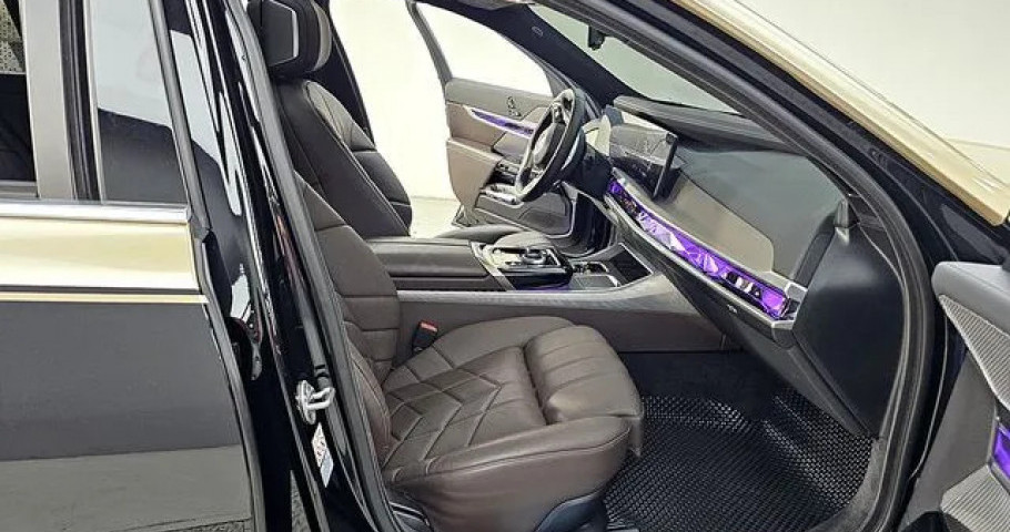 Bmw 7-Series 