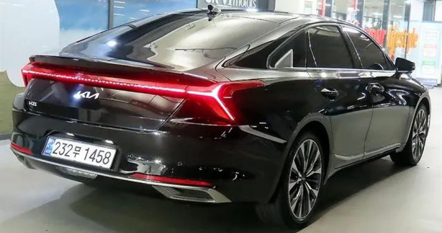 Kia K8 