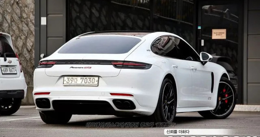 Porsche Panamera 