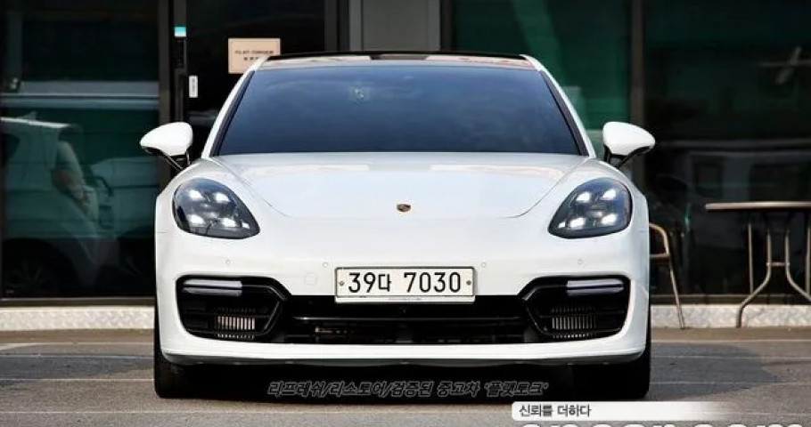 Porsche Panamera 