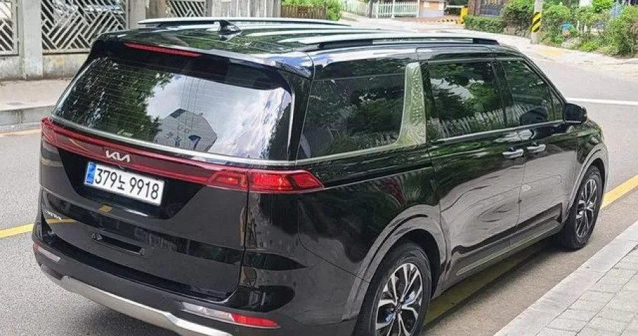 Kia Carnival 
