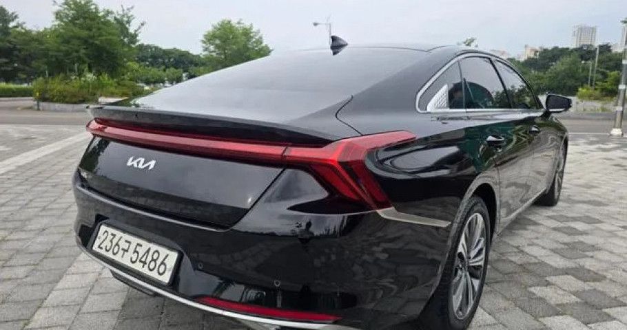 Kia K8 