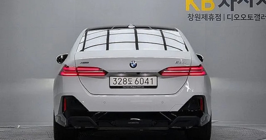 Bmw 5-Series 