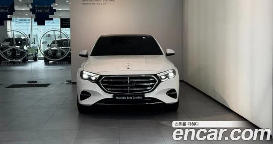 Mercedes-Benz E-Class 