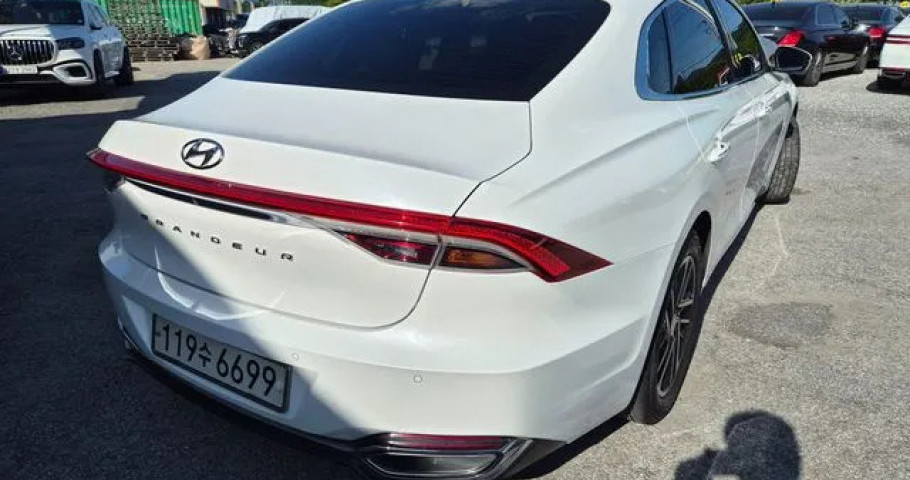 Hyundai Grandeur 