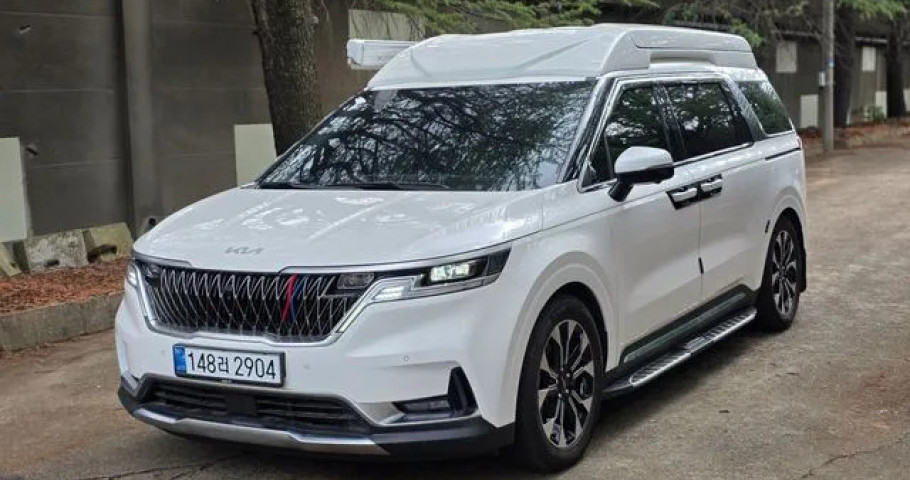 Kia Carnival 