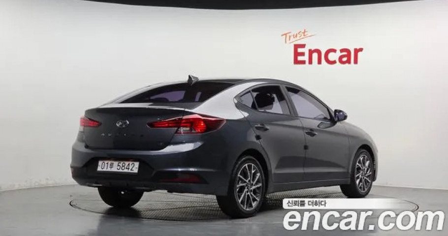 Hyundai Avante (Elantra) 