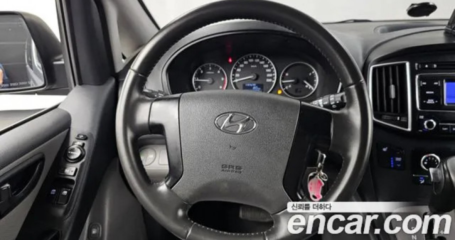 Hyundai Starex 