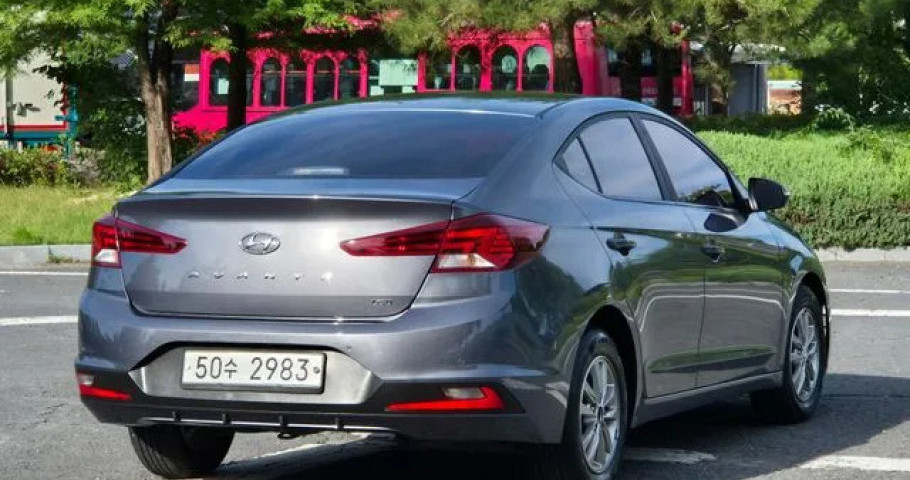 Hyundai Avante (Elantra) 