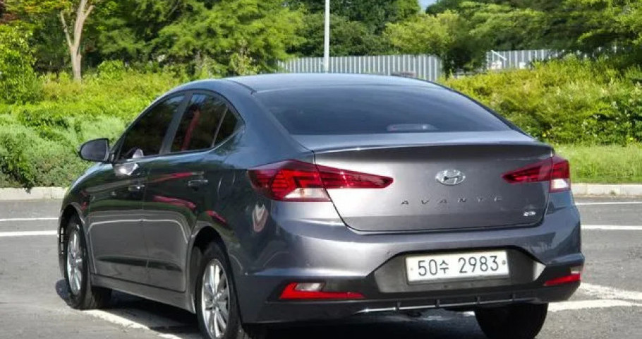 Hyundai Avante (Elantra) 