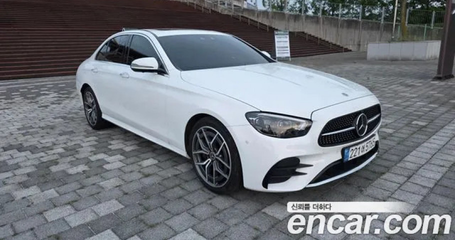 Mercedes-Benz E-Class 