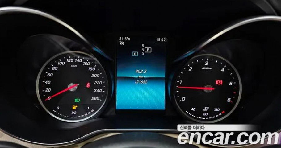 Mercedes-Benz C-Class 