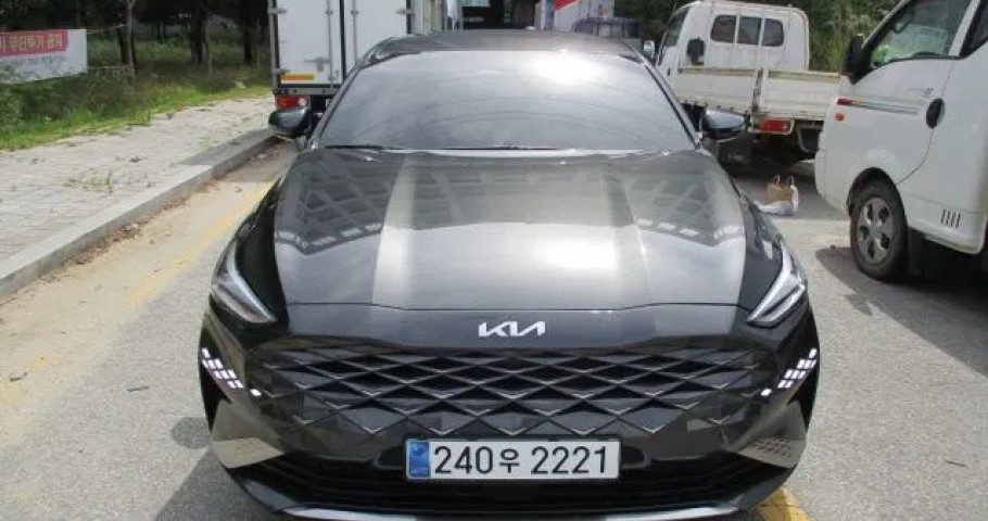 Kia K8 