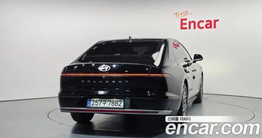 Hyundai Grandeur 