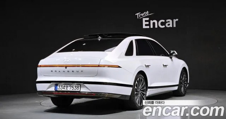 Hyundai Grandeur 
