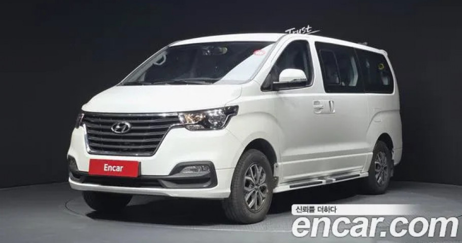 Hyundai Starex 