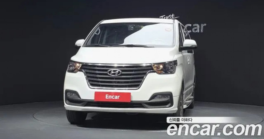 Hyundai Starex 