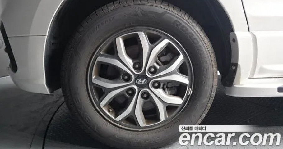 Hyundai Starex 
