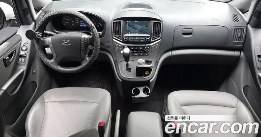 Hyundai Starex 