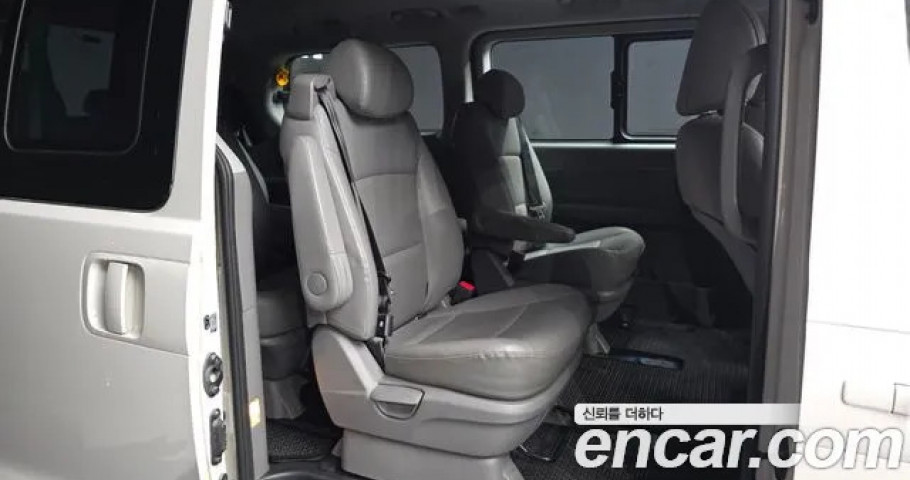 Hyundai Starex 