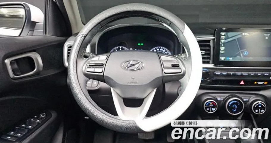 Hyundai Venue 