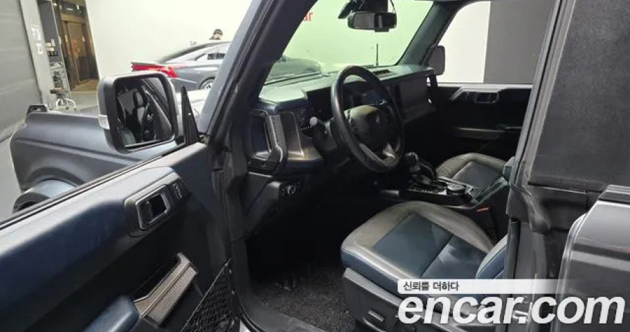 Ford Bronco 