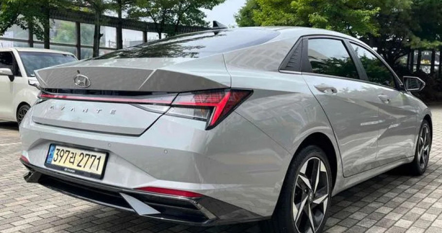 Hyundai Avante (Elantra) 