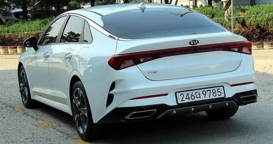 Kia K5 