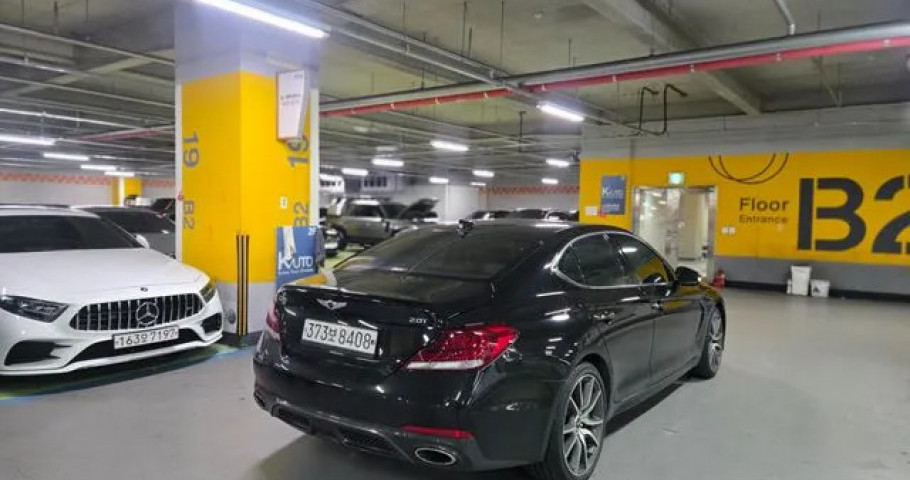 Genesis G70 