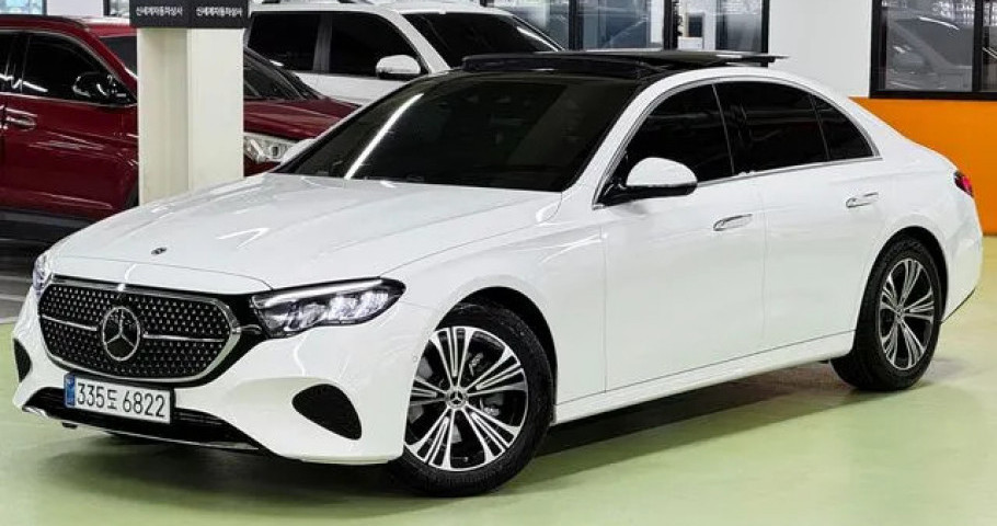 Mercedes-Benz E-Class 