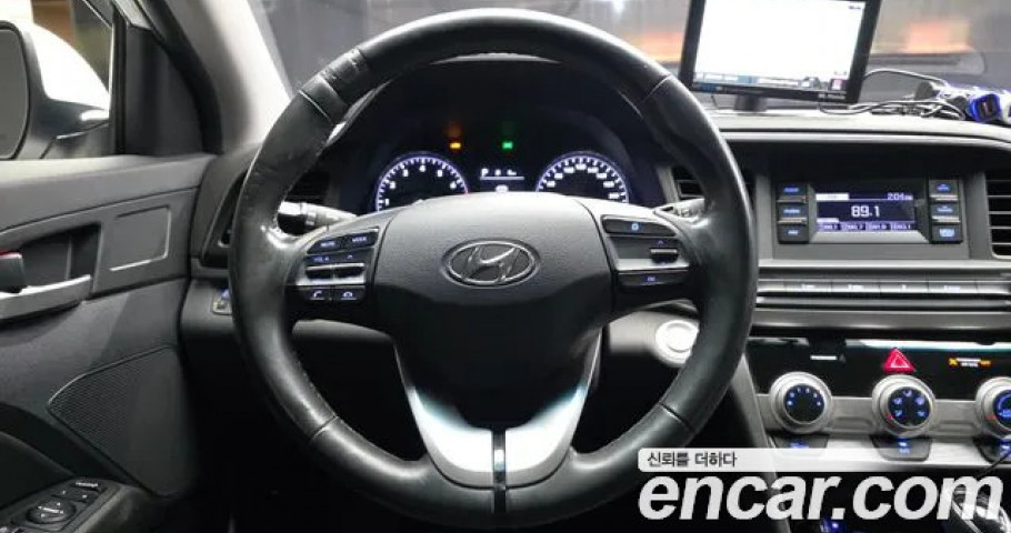 Hyundai Avante (Elantra) 