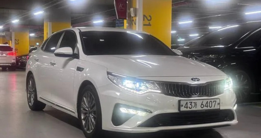 Kia K5 