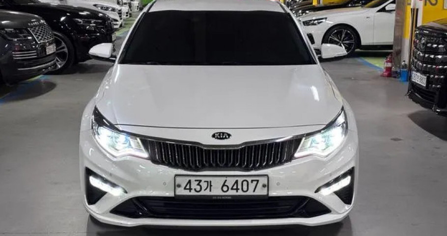 Kia K5 
