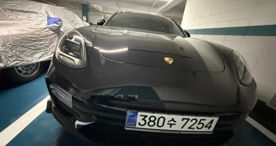Porsche Panamera 