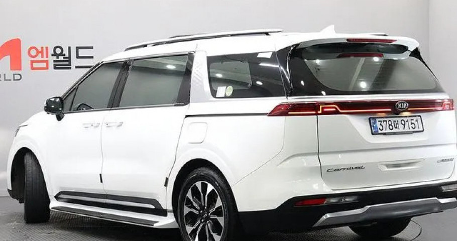 Kia Carnival 