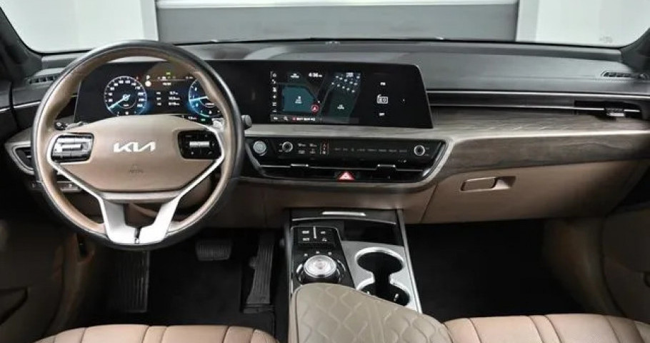 Kia K8 