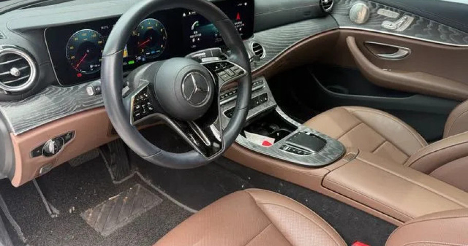 Mercedes-Benz E-Class 