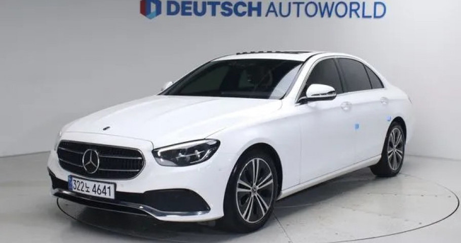 Mercedes-Benz E-Class 