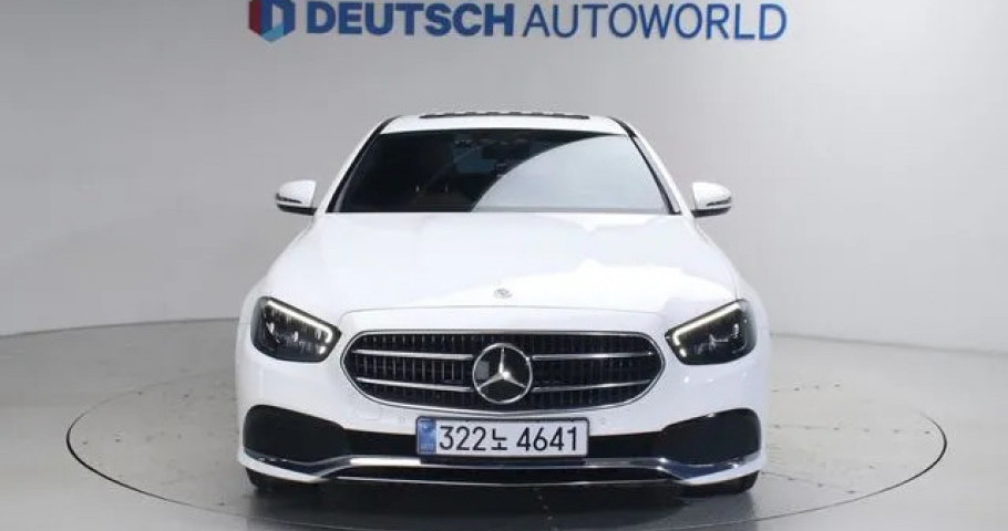 Mercedes-Benz E-Class 