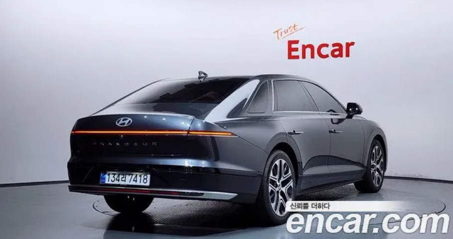 Hyundai Grandeur 