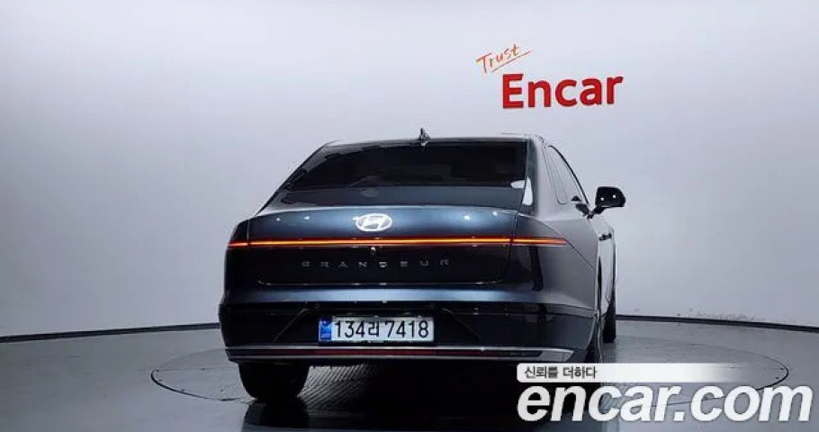 Hyundai Grandeur 
