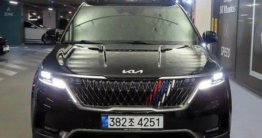 Kia Carnival 