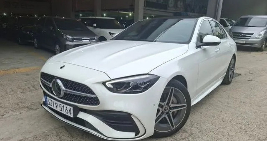 Mercedes-Benz C-Class 