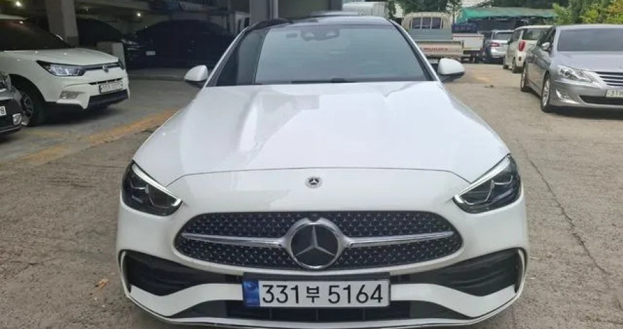 Mercedes-Benz C-Class 