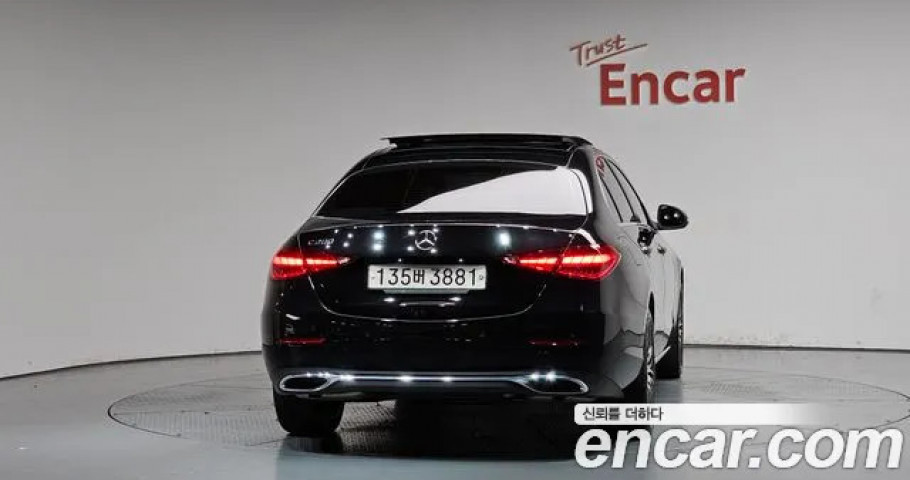 Mercedes-Benz C-Class 