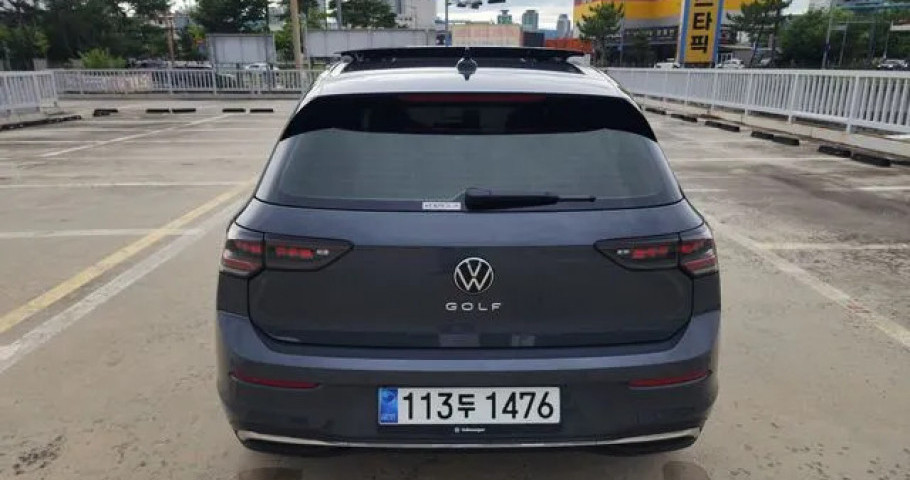 Volkswagen Golf 