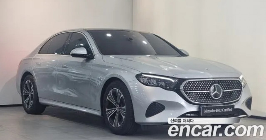 Mercedes-Benz E-Class 