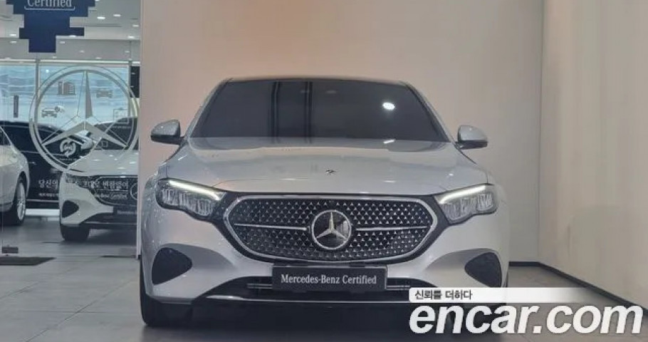 Mercedes-Benz E-Class 
