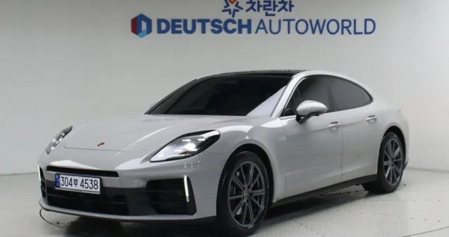 Porsche Panamera 