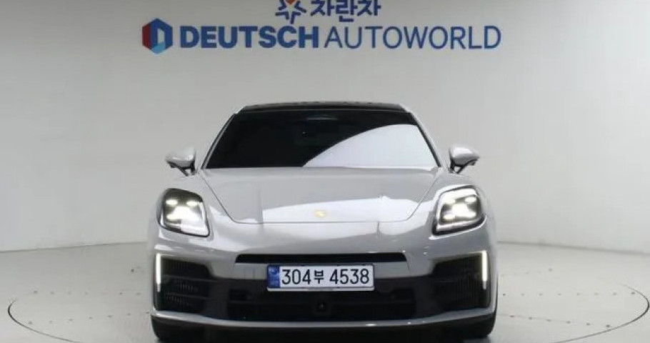 Porsche Panamera 